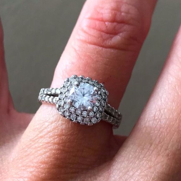 Charmed Aroma | Silver Size 6 Ring - Picture 1 of 6